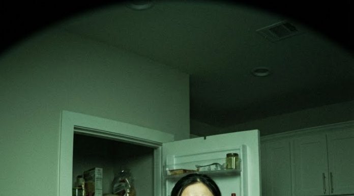 Nhưng dẫu anh đã cẩn thận bỏ thức ăn trong tủ kín, sáng hôm sau vẫn thấy hộp cơm, bánh, thậm chí đồ ăn vặt – mất sạch.