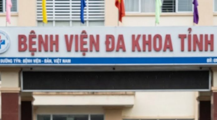 Thế mà đùng một cái, lúc ra viện, kế toán báo: – Khoa đã thanh toán đủ. Có người nộp rồi.