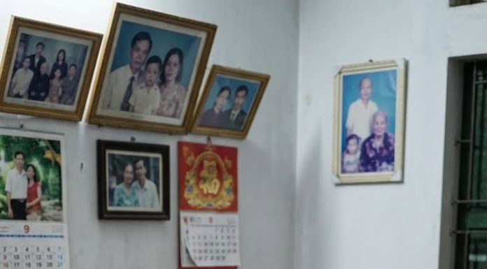 Buổi sáng hôm đó, tôi dậy sớm hơn thường lệ. Không phải vì háo hức sinh nhật, mà vì mẹ chồng tôi trở mình suốt đêm, ho nhiều, người nóng hầm hập.