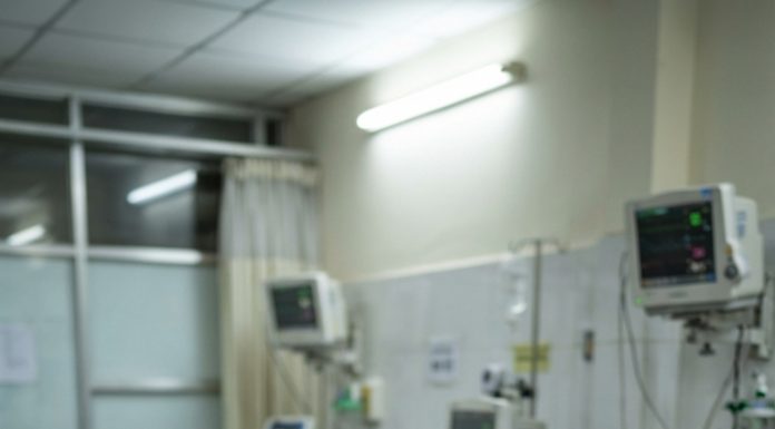 Nam sinh xuất sắc đột ngột mất tích, 12 năm sau được tìm thấy: Tờ giấy chi chít chữ khiến cha mẹ gục ngã trong nước mắt