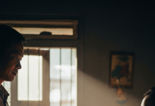 Mỗi ngày đưa vợ đi chợ đúng 100 nghìn vì sợ cô ấy bòn tiền đem về ngoại hết, tôi ngỡ ngàng khi thấy cảnh