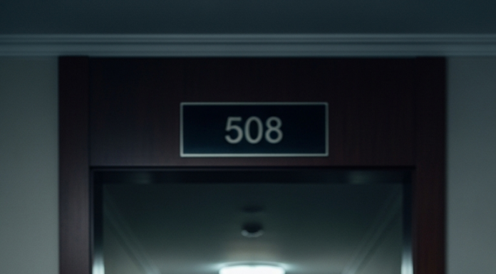 Chồng Dẫn Bồ Vào Khách Sạn Tôi Lập Tức Gửi Số Phòng Cho Mẹ Chồng của Cô Ta Mười Phút Sau Cả Hai Gia Đình Có Mặt Tại Cửa Phòng, Chồng Tôi Khiếp Sợ…