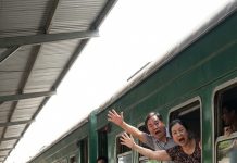 Đến Đà Nẵng tôi bất ngờ xuống tàu và về quê trước khiến cả họ sữ/ng s/ờ tái mặt