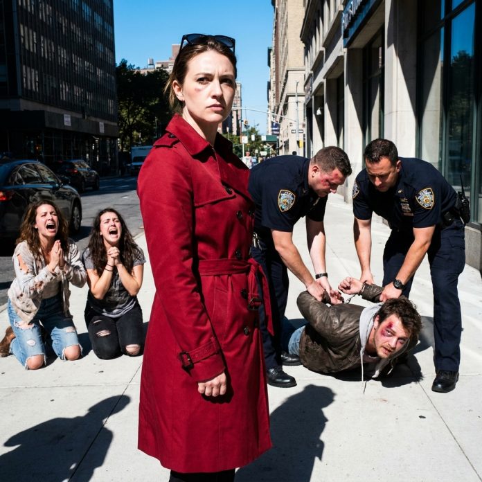 Woman_arrested_on_street_202607242044
