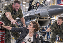 “This is a working floor, sweetheart, not a tour!” the arrogant crew chief snarled right before he violently shoved me to the concrete, leaving my cheek severely scraped. He thought I was just a clueless, helpless contractor. He had no idea the silver badge hidden in my jacket was about to ground his entire fleet…